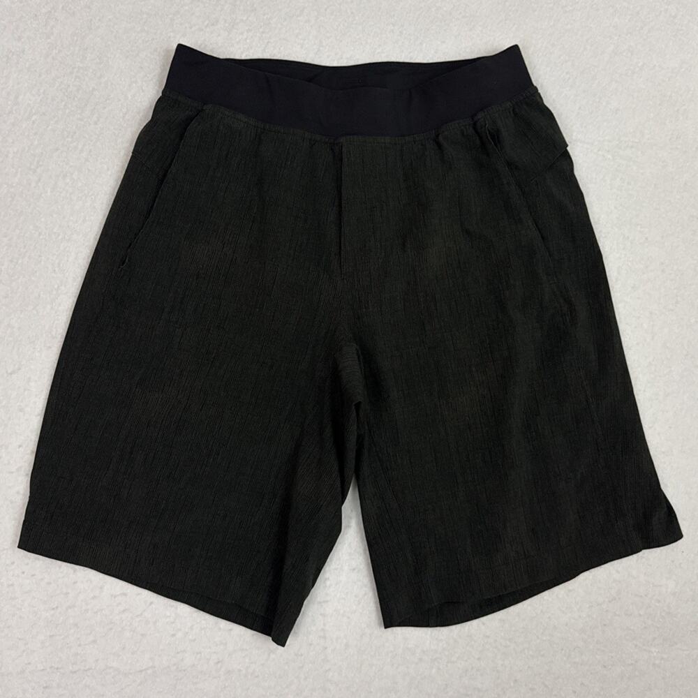Lululemon Pace Breaker Shorts Mens Medium Black Linerless 10 Inch Running